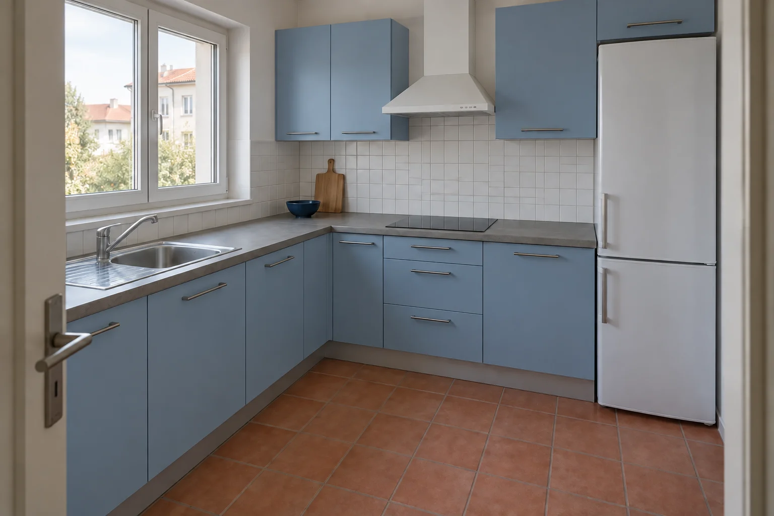 Dusty blue fronts add a cooler color at a lighter value than navy.